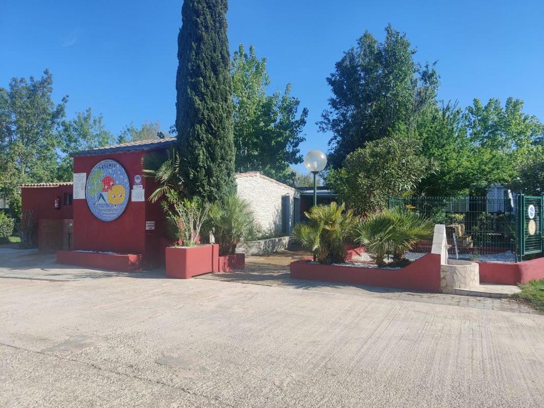 Mobil Climatise Avec Terrasse Dans L'escale, Calme A 900m De La Agde